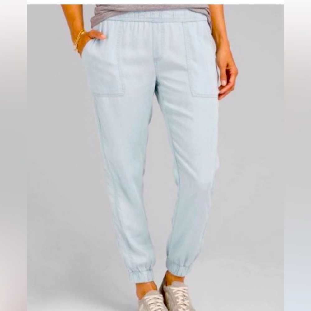 Prana joggers - light chambray wash, size large, softest material and EUC